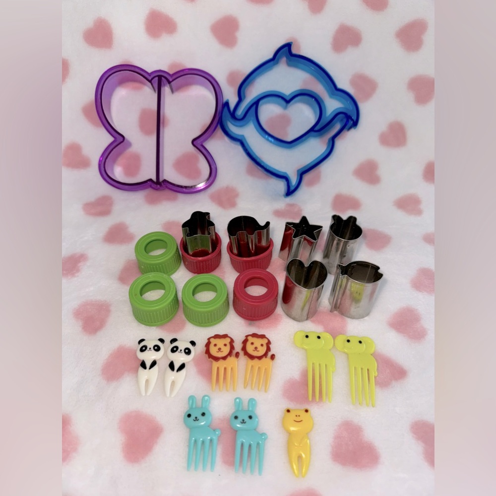 Sandwich Cutter Lunch Box Accessories Vegetable Fruit Cutters with Food Picks